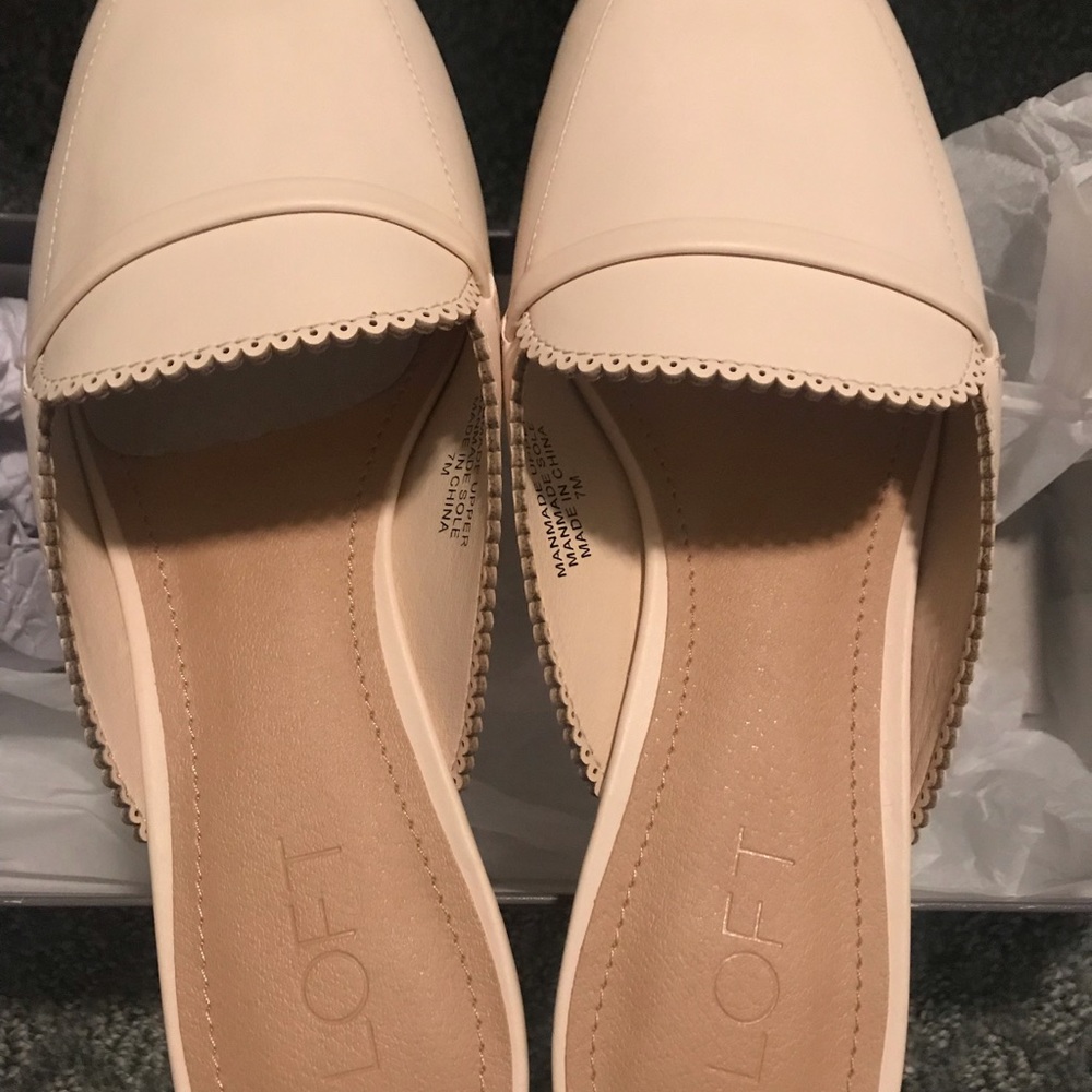 Loft scalloped loafer slides (size 7)